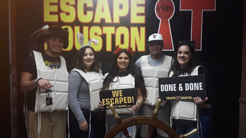 8:30 Titanic played Escape the Titanic on Oct, 31, 2018