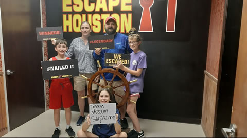 Dream Team Supreme played Escape the Titanic on Jul, 7, 2019