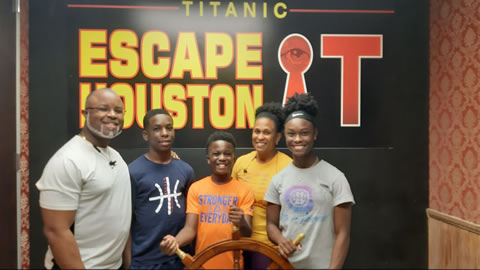 Team Afenja played Escape the Titanic on May, 27, 2019