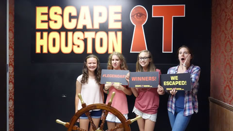 Team Kaitlyn played Escape the Titanic on Aug, 11, 2017