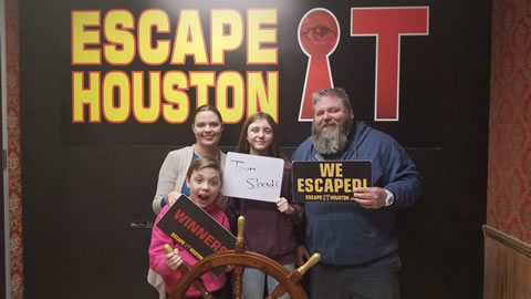 Team Shade played Escape the Titanic on Jan, 19, 2019