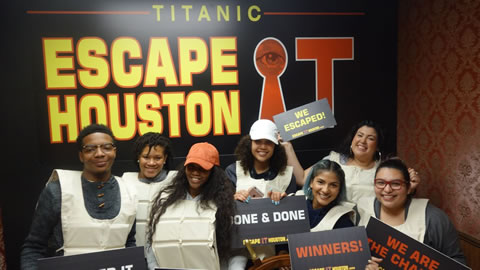 saphire played Escape the Titanic on Mar, 4, 2017