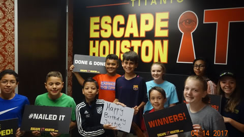 Happy Birthday Justin played Escape the Titanic on Apr, 14, 2017
