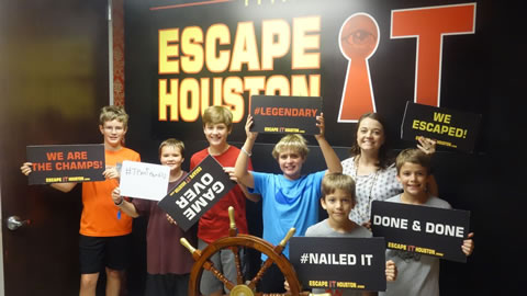 Team Team 63 1/2 played Escape the Titanic on Oct, 1, 2017