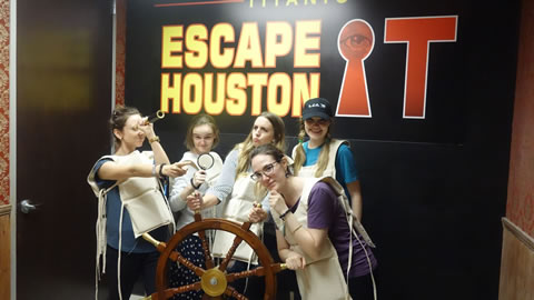 Urgensea played Escape the Titanic on Oct, 14, 2017