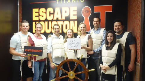 Team W played Escape the Titanic on Mar, 10, 2018