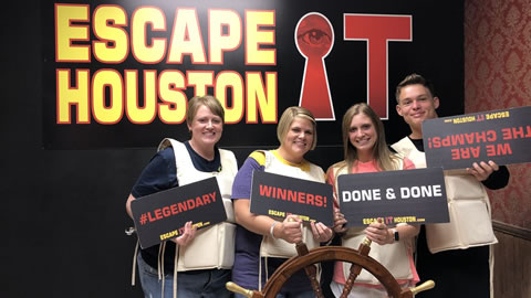 Hackberrians played Escape the Titanic on May, 27, 2018