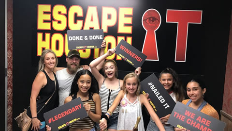 Zoey's Minions played Escape the Titanic on Jul, 14, 2018