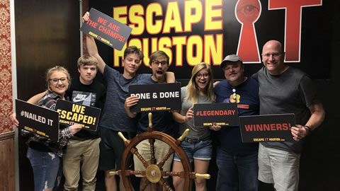 Groovy Gibsons played Escape the Titanic on Aug, 4, 2018