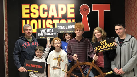 Smatsons played Escape the Titanic on Jan, 1, 2019